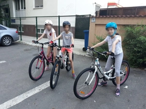 vand 3 biciclete-500 lei bucata