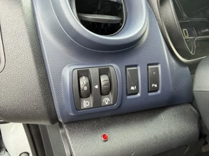 OPEL Vivaro Combi 1.6 CDTI L2H1 8+1 - imagine 15