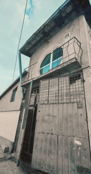 Spatiu comercial  posibilitate locuinta