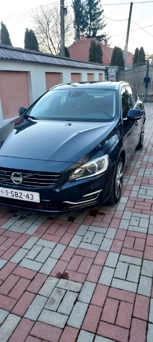 volvo v 60 2.4hybrid - imagine 3