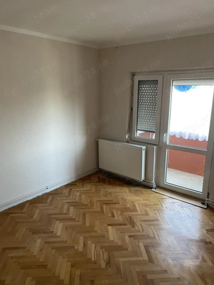 Apartament 3 camere de vanzare , Micro 16 , et. 4 , 68.800 euro neg. - imagine 6