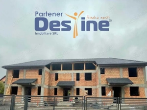 Case moderne tip triplex NZEB de vânzare în Brașov – zona Noua, lângă pădure-lac