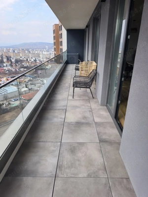 De inchiriat apartament cu 4 camere zorilor