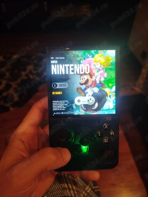 Consola portabila cu emulatoare 15000+ 