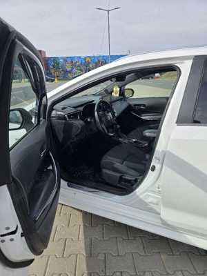 Toyota Corolla Hybrid  - imagine 4