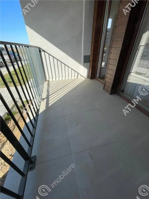 Apartament 2 camere decomandate balcon loc parcare in Tursnior Sibiu - imagine 10