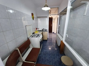 Garsoniera Drumul Taberei Hanul Drumețul  - imagine 4