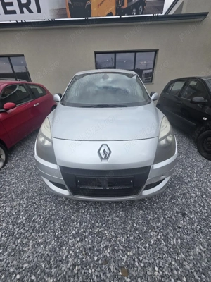 Vând Renault Scenic 3 (JZ), motorizare 1.4 Benzină, stare foarte bună. - imagine 5