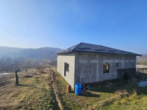 Casă pe platou, liniște și natură – Boțești, Argeș - imagine 18