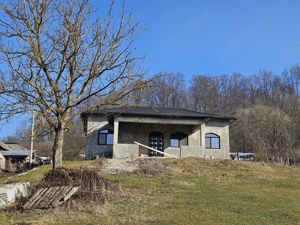 Casă pe platou, liniște și natură – Boțești, Argeș - imagine 10