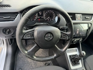 Skoda Octavia Combi 4x4 - imagine 10