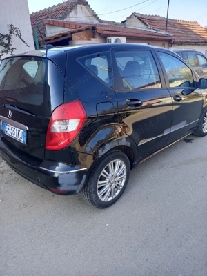 Mercedes A clas 160 CDI AN 2010 - imagine 4