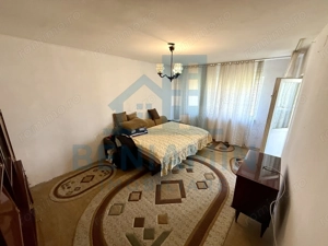 2 decomandate - etaj 3 - 53mp - teava de gaze - 1981 - Rovine - Iorga