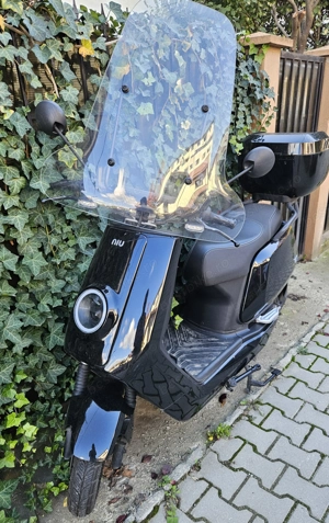 Scuter second hand NIU N1S NQi - echivalent 50cc - imagine 2