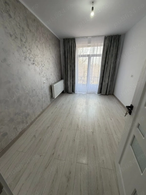 De vanzare apartament cu 2 camere, spatios, cu 3 balcoane, renovat
