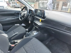 vand hyundai bayon  - imagine 2