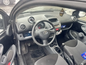 Toyota aygo  - imagine 8