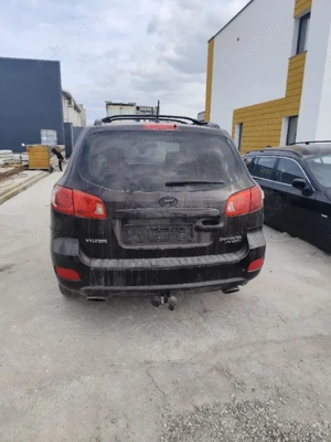 Dezmembram Hyundai Santa fe 2.2 crdi 4x4 Cutie manuala An 2007 Cod motor D4EB - imagine 6