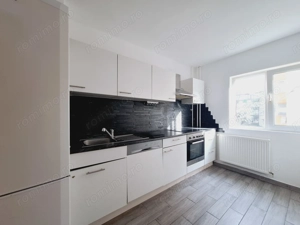 Soarelui. 3 camere la etajul 2. Decomandat cu 2 bai si 2 balcoane. - imagine 6