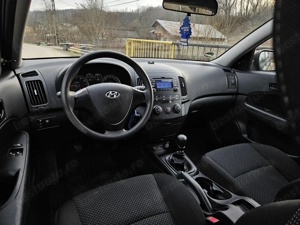 Hyundai i30 1.4 16v 109cp 2009 - imagine 7