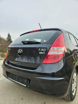 Hyundai i30 1.4 16v 109cp 2009 - imagine 3