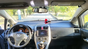 Toyota Auris 1,6 benzina - imagine 5