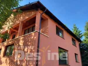 Vilă spațioasă de vânzare în Săcele – zona Bunloc, priveliște superbă