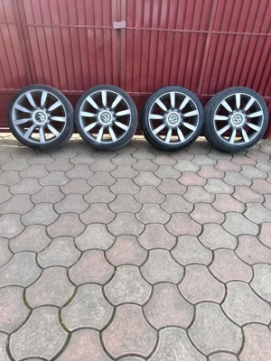 Roți/geante - imagine 1