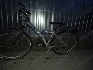 vand bicicleta cu mici uzuri