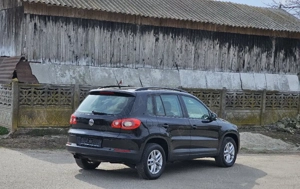 VW Tiguan 1.4TSI 4Motion Navigatie DubluClima SenzoriParcare ÎncălzireScaune CamerăMarșarier Euro5  - imagine 2