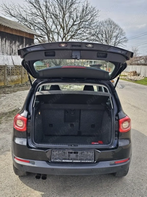 VW Tiguan 1.4TSI 4Motion Navigatie DubluClima SenzoriParcare ÎncălzireScaune CamerăMarșarier Euro5  - imagine 12