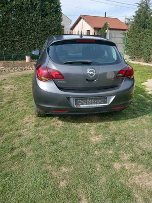 Vand sau dezmembrez opel astra j - imagine 2