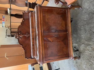 Vand mobila de sufragerie din lemn masiv