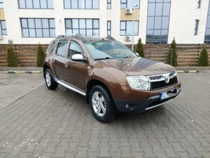 duster 2011 diesel ,km 211000, carte service