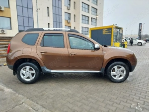 duster 2011 diesel ,km 211000, carte service