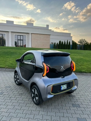 Yoyo Xev electric  masina pentru 16 ani   variante auto - imagine 2
