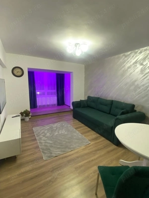 Închiriez apartament în centrul nou 