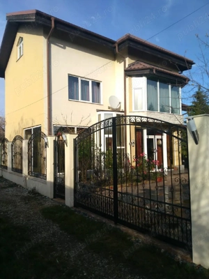 vand vila snagov p+1 cu 6 camere 2 bai 250 metri utili si 400 teren la 210000 euro