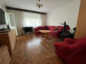 Central - zona Neptun. etaj 2. DECOMANDAT! - imagine 3