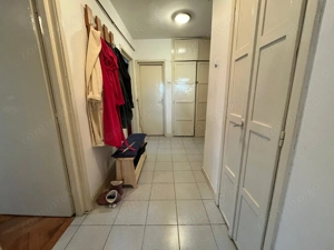 Central - zona Neptun. etaj 2. DECOMANDAT! - imagine 11