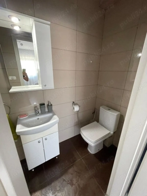 Închiriez apartament 3 camere