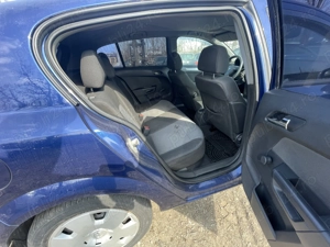 Dezmembrez Opel Astra H 1.4 Benzina - imagine 5