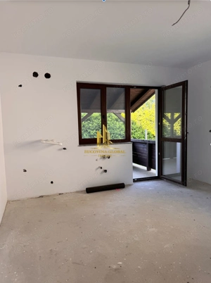 Vând casă cu garaj – în Ipotesti - imagine 9