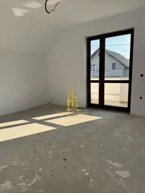 Vând casă cu garaj – în Ipotesti - imagine 5