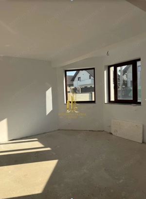 Vând casă cu garaj – în Ipotesti - imagine 7