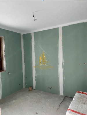 Vând casă cu garaj – în Ipotesti - imagine 8