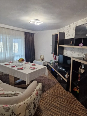 apartament 4 camere - imagine 5