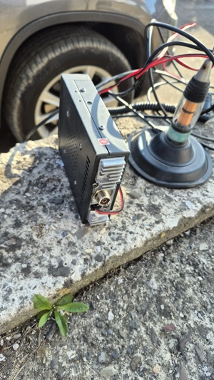 Vând stație auto PNI 8000 L + antena  - imagine 2