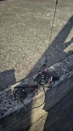 Vând stație auto PNI 8000 L + antena  - imagine 4