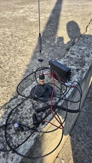 Vând stație auto PNI 8000 L + antena  - imagine 3